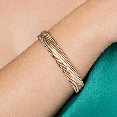 GOLD MAKING A STATEMENT BRACELET