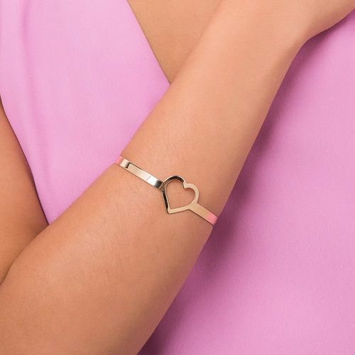 GOLD HOLLOW HEART CUFF BRACELET